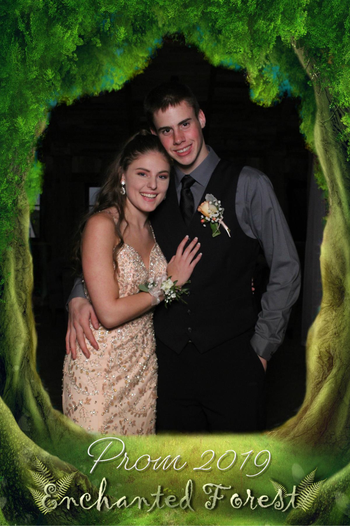 Rangeley Prom | View more photos from the event at gallery.mainemagicmirror.com/u/MaineMagicMirror/Rangeley-Prom
